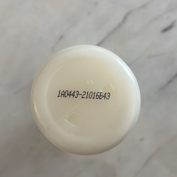 OLAPLEX No. 3 HAIR PERFECTOR - Picture 3 of 3